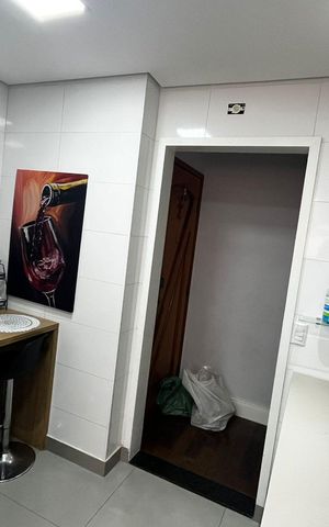 Apartamento à venda com 198m², 3 quartos e 3 vagas