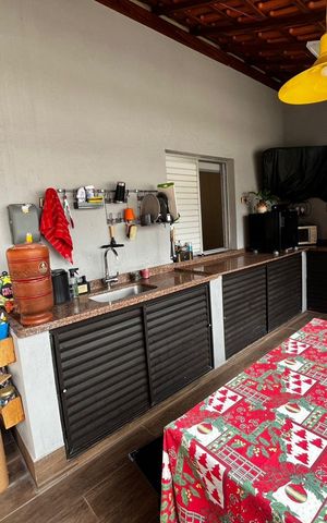 Apartamento à venda com 198m², 3 quartos e 3 vagas
