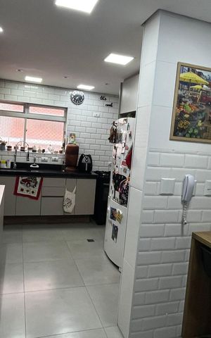Apartamento à venda com 198m², 3 quartos e 3 vagas