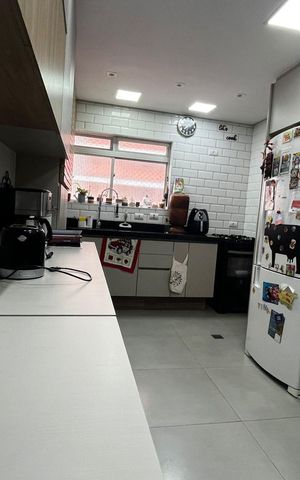Apartamento à venda com 198m², 3 quartos e 3 vagas