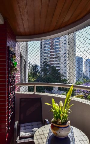 Apartamento para alugar com 120m², 3 quartos e 2 vagasVaranda