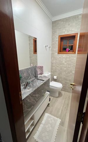 Casa à venda com 259m², 3 quartos e 6 vagas Casa à venda com 259m², 3 quartos e 6 vagasBanheiro