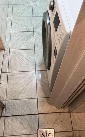 Apartamento para alugar com 100m², 3 quartos e 1 vaga Apartamento para alugar com 100m², 3 quartos e 1 vagaBanheiro de serviço