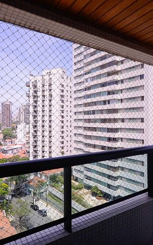 Apartamento à venda com 157m², 4 quartos e 3 vagasSala - Varanda 