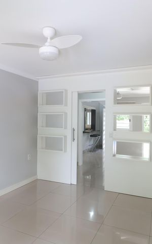 Casa à venda com 285m², 4 quartos e 3 vagasSala 1