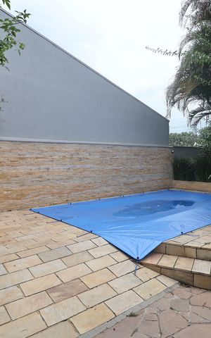 Casa à venda com 285m², 4 quartos e 3 vagasPiscina