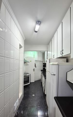 Casa à venda com 450m², 4 quartos e 2 vagasCozinha - Armários
