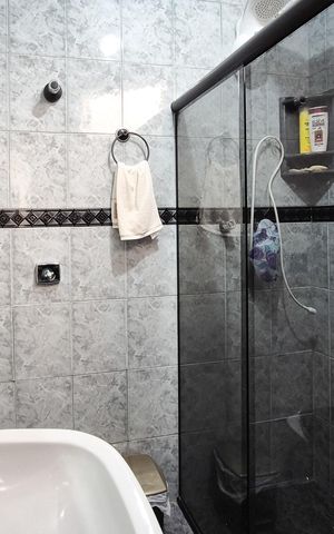 Casa à venda com 450m², 4 quartos e 2 vagasBanheiro da Suíte 3