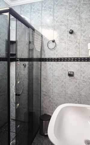 Casa à venda com 450m², 4 quartos e 2 vagasBanheiro da Suíte 1