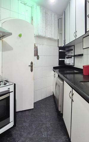 Casa à venda com 450m², 4 quartos e 2 vagasCozinha - Armários