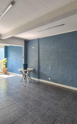 Casa à venda com 450m², 4 quartos e 2 vagasQuintal