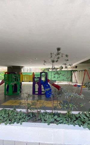 Apartamento à venda com 79m², 2 quartos e 2 vagas Apartamento à venda com 79m², 2 quartos e 2 vagasÁrea comum - Playground