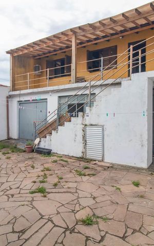 Casa à venda com 170m², 3 quartos e 4 vagasQuintal
