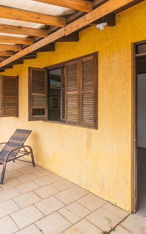 Casa à venda com 170m², 3 quartos e 4 vagasCasa 2