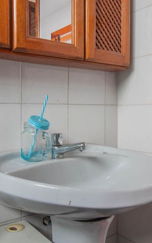 Casa à venda com 170m², 3 quartos e 4 vagasBanheiro - Casa 2