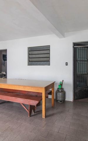 Casa à venda com 170m², 3 quartos e 4 vagasChurrasqueira