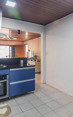 Casa à venda com 170m², 3 quartos e 4 vagasCozinha e Área de Serviço