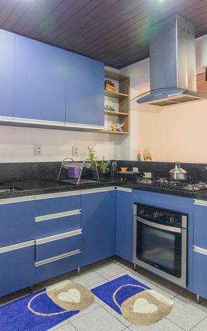 Casa à venda com 170m², 3 quartos e 4 vagasCozinha e Área de Serviço