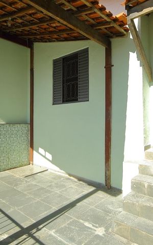 Casa para alugar com 110m², 2 quartos e 2 vagasÁrea de Serviço/Quintal 
