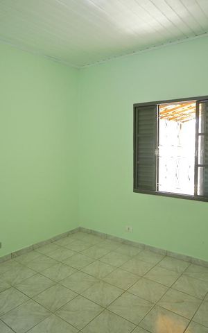 Casa para alugar com 110m², 2 quartos e 2 vagasQuarto 2 