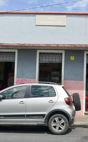 Casa à venda com 400m², 3 quartos e sem vaga Casa à venda com 400m², 3 quartos e sem vagaLoja