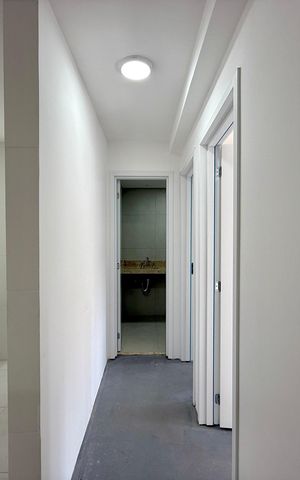 Apartamento à venda com 61m², 2 quartos e sem vaga Apartamento à venda com 61m², 2 quartos e sem vagaCorredor Quartos