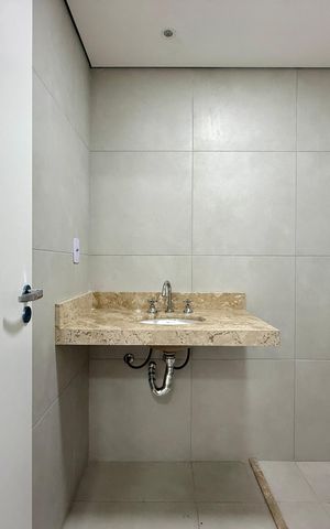 Apartamento à venda com 61m², 2 quartos e sem vaga Apartamento à venda com 61m², 2 quartos e sem vagaBanheiro