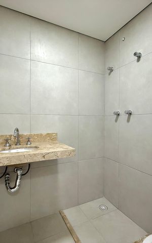 Apartamento à venda com 61m², 2 quartos e sem vaga Apartamento à venda com 61m², 2 quartos e sem vagaBanheiro