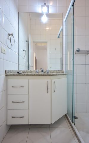 Casa de condomínio para alugar com 200m², 4 quartos e 2 vagasBanheiro
