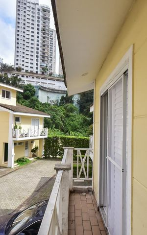 Casa de condomínio para alugar com 200m², 4 quartos e 2 vagasVaranda da Suíte 1