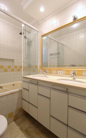 Apartamento à venda com 106m², 3 quartos e 1 vagaBanheiro da Suíte