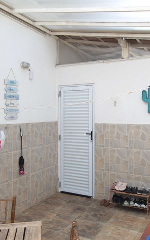 Casa de condomínio à venda com 79m², 2 quartos e 1 vagaÁrea Privativa
