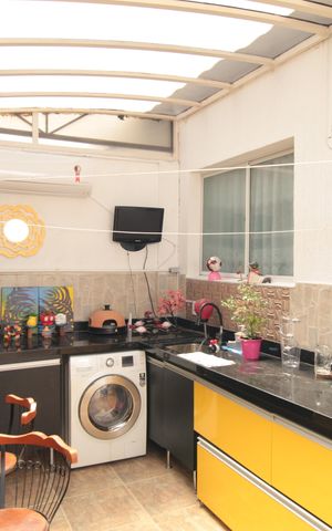 Casa de condomínio à venda com 79m², 2 quartos e 1 vagaÁrea Privativa