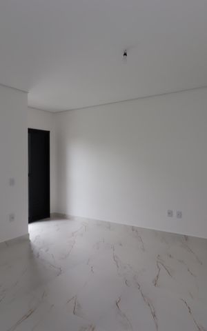 Casa à venda com 200m², 4 quartos e 4 vagasSuíte 2