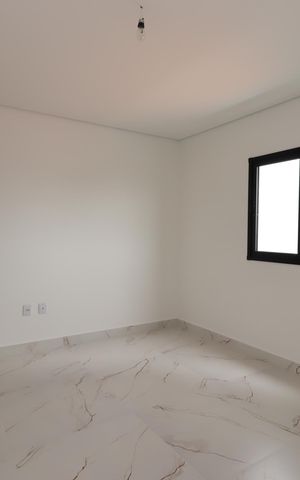 Casa à venda com 200m², 4 quartos e 4 vagasSuíte 1