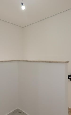 Casa à venda com 200m², 4 quartos e 4 vagasCorredor piso superior