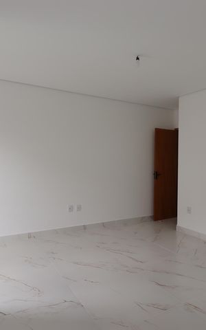 Casa à venda com 200m², 4 quartos e 4 vagasSuíte 2