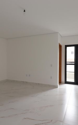 Casa à venda com 200m², 4 quartos e 4 vagasSuíte 2