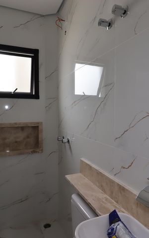 Casa à venda com 200m², 4 quartos e 4 vagasBanheiro Social