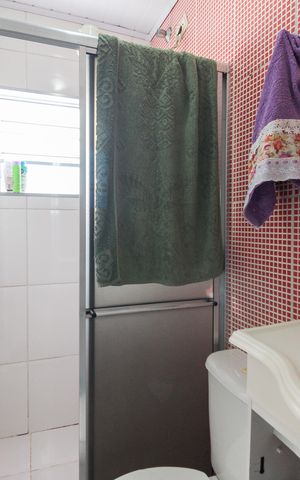 Casa à venda com 300m², 3 quartos e 3 vagas Casa à venda com 300m², 3 quartos e 3 vagasBanheiro Casa 2