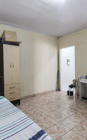 Casa à venda com 300m², 3 quartos e 3 vagas Casa à venda com 300m², 3 quartos e 3 vagasQuarto Casa 2