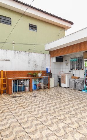 Casa à venda com 300m², 4 quartos e 3 vagasQuintal Casa 2
