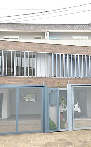 Casa à venda com 220m², 3 quartos e 2 vagasFachada
