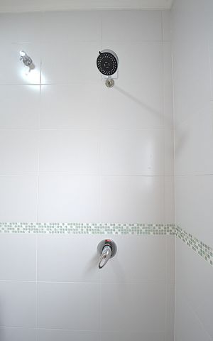 Casa à venda com 220m², 3 quartos e 2 vagasBanheiro Suíte 2