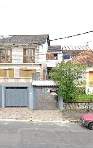 Casa à venda com 220m², 3 quartos e 2 vagasVista da Rua