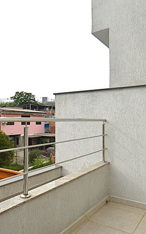 Casa à venda com 220m², 3 quartos e 2 vagasSuíte 1 Sacada
