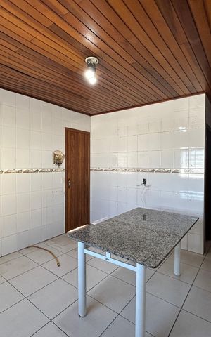 Casa para alugar com 210m², 7 quartos e 2 vagasCozinha