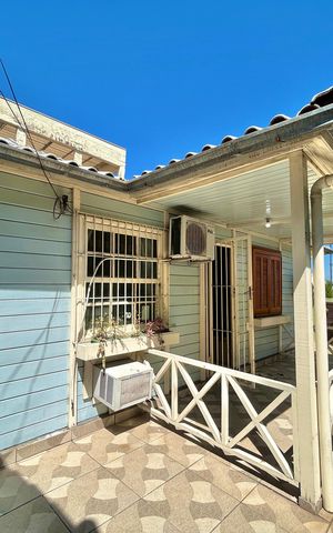 Casa para alugar com 210m², 7 quartos e 2 vagasFachada - Casa 2