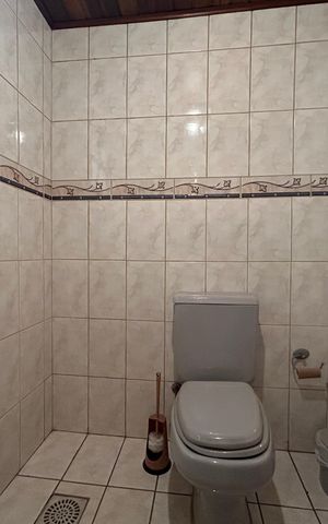 Casa para alugar com 210m², 7 quartos e 2 vagasBanheiro 2