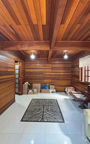 Casa para alugar com 210m², 7 quartos e 2 vagasSala